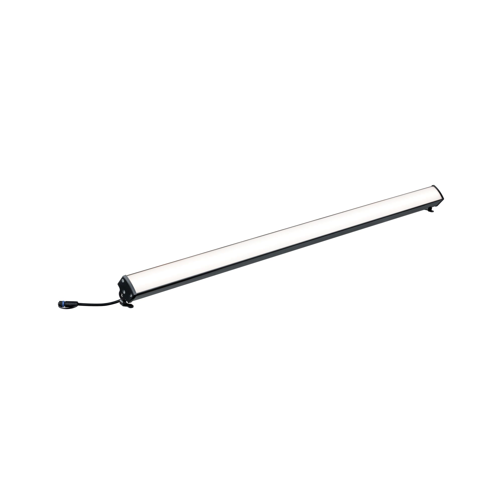 Lange LED-lamp met zwarte aluminium behuizing en witte diffuser voor moderne binnenverlichting