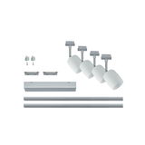 Quatre spots LED blancs avec supports argentés et accessoires pour système d'éclairage sur rail