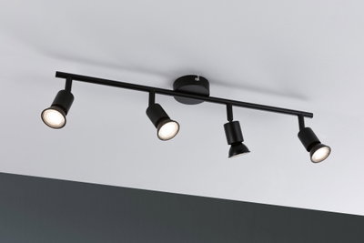 Schwarze Deckenleuchte mit vier verstellbaren Spots aus Metall für moderne Raumbeleuchtung.