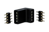 Zwarte kunststof hoekconnector met metalen pinnen voor LED-lichtstrips, elektrisch aansluitingsdeel.