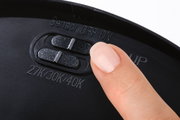 Finger betätigt schwarzen Sensor-Schalter mit OFF/ON und 27K/30K/40K Einstellungen