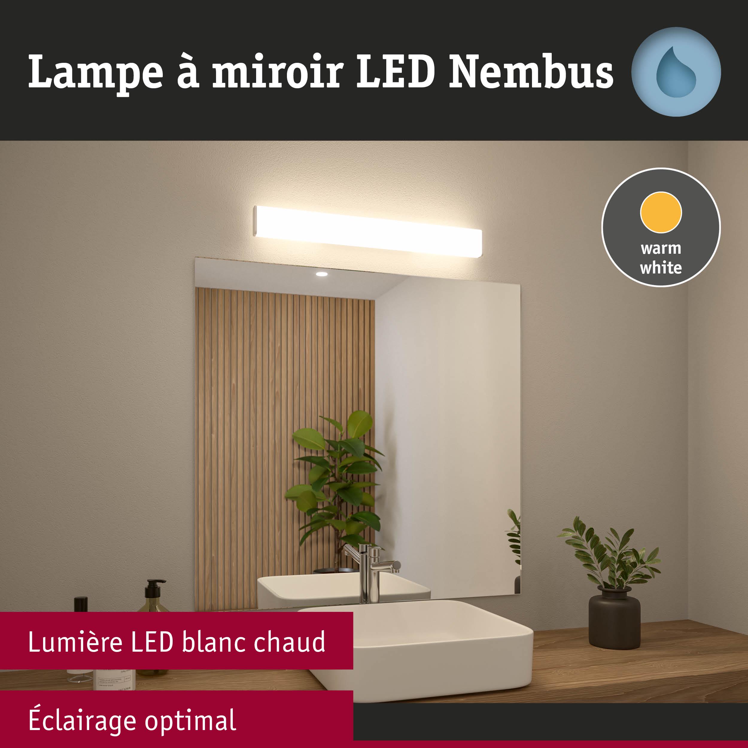 Lampe à miroir LED Nimbus avec lumière blanc chaud au-dessus d'un miroir de salle de bain moderne