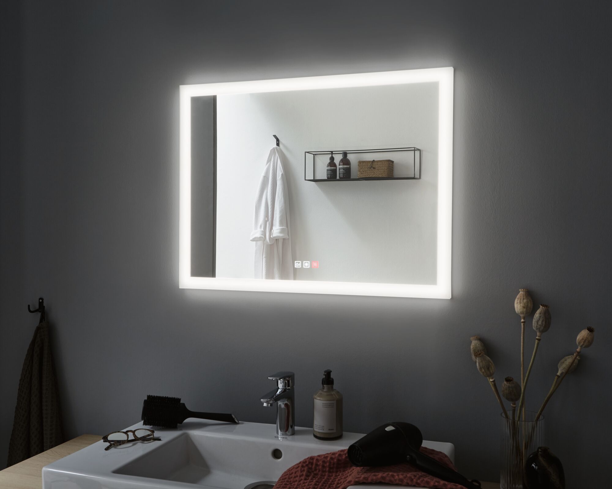 Rechteckiger Badezimmerspiegel mit weißem LED-Rahmen für moderne Wandbeleuchtung und Badgestaltung