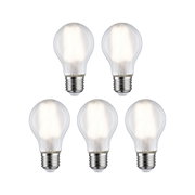 Fünf klare LED-Glühbirnen mit E27-Fassung in klassischer Form für energiesparende Beleuchtung.