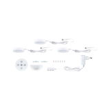 Trois lampes LED blanches sous meuble avec télécommande, adaptateur secteur et accessoires de montage.