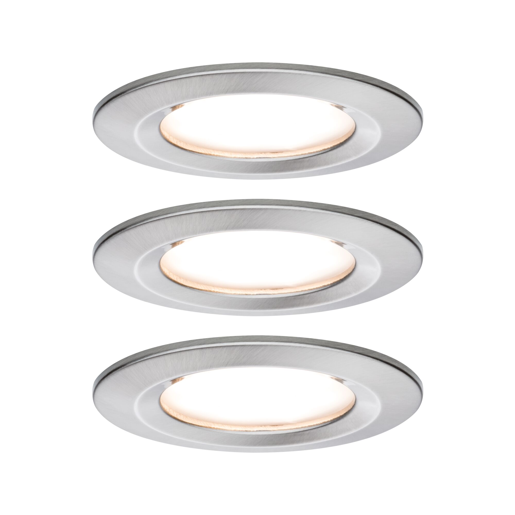 Spot encastré LED Nova Coin Kit de base fixe IP44 rond 78mm Coin 3x6W 3x470lm 230V 2700K Acier brossé Trois spots encastrés LED ronds en aluminium brossé avec lumière blanc chaud pour intérieur.