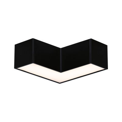 Schwarze LED-Deckenleuchte in V-Form mit mattem Aluminiumgehäuse und warmweißem Licht für moderne Räume