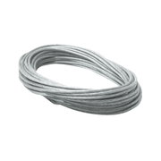 Opgerolde zilveren stalen kabel voor verlichtingssystemen, duurzaam materiaal voor veilige montage.