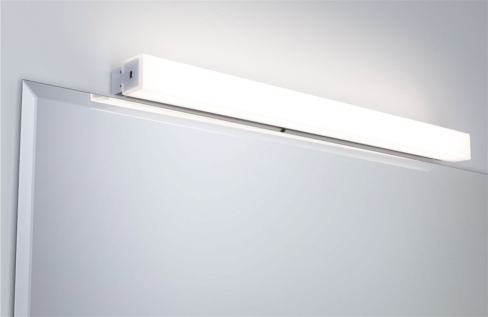 HomeSpa Éclairage de miroir LED Luno IP44 White Switch 770lm 230V 8W Alu