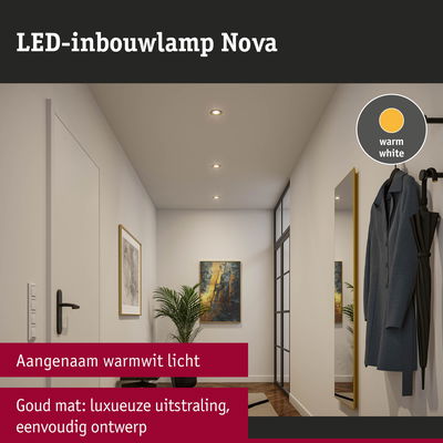 LED-inbouwlamp Nova mat goud met warmwit licht in moderne hal met spiegel en kapstok