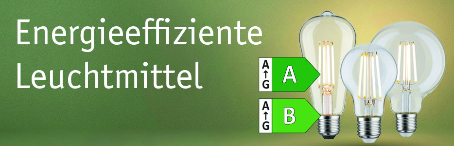Drei energieeffiziente LED-Leuchtmittel in verschiedenen Größen mit grünen Effizienzlabels A und B