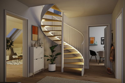 Escalier en colimaçon blanc en métal avec marches en bois et éclairage LED dans un couloir lumineux au sol en bois