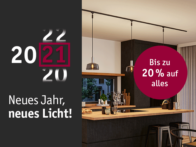 Moderne Küchenbeleuchtung mit drei schwarzen Pendelleuchten über Holzarbeitsplatte, 20% Rabattaktion.