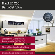 MaxLED 250 Basis-Set 1,5 m mit schutzabdeckung, dekoratives LED-Licht für Betonflächen in moderner Küche