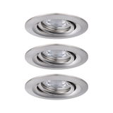 Trois spots encastrés ronds en aluminium brossé argenté pour un éclairage LED moderne.
