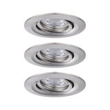 Trois spots encastrés ronds en aluminium brossé argenté pour un éclairage LED moderne.