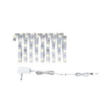 LED-strip met warmwitte lampjes, witte kabel en adapter voor flexibele verlichtingsoplossingen