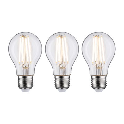 Drei klare LED-Glühbirnen mit E27-Fassung und warmweißem Licht für energiesparende Beleuchtung.