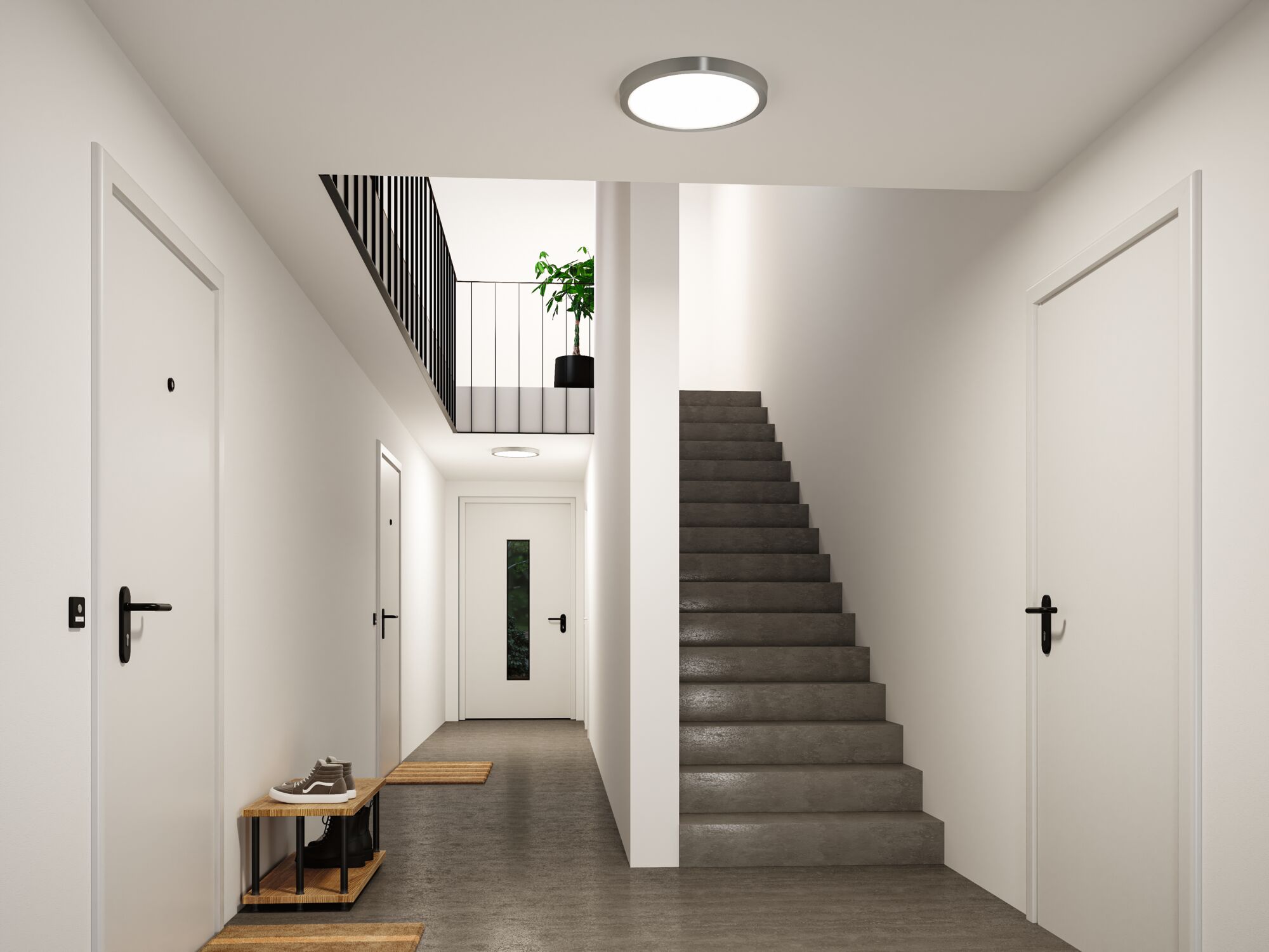 Runder Deckenleuchter in Grau mit weißem Diffusor beleuchtet modernen Flur mit Treppe und weißen Türen