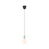 Minimalistische Pendelleuchte mit grünem Kunststofffassungsring und schwarzer Deckenhalterung, LED-Glühbirne