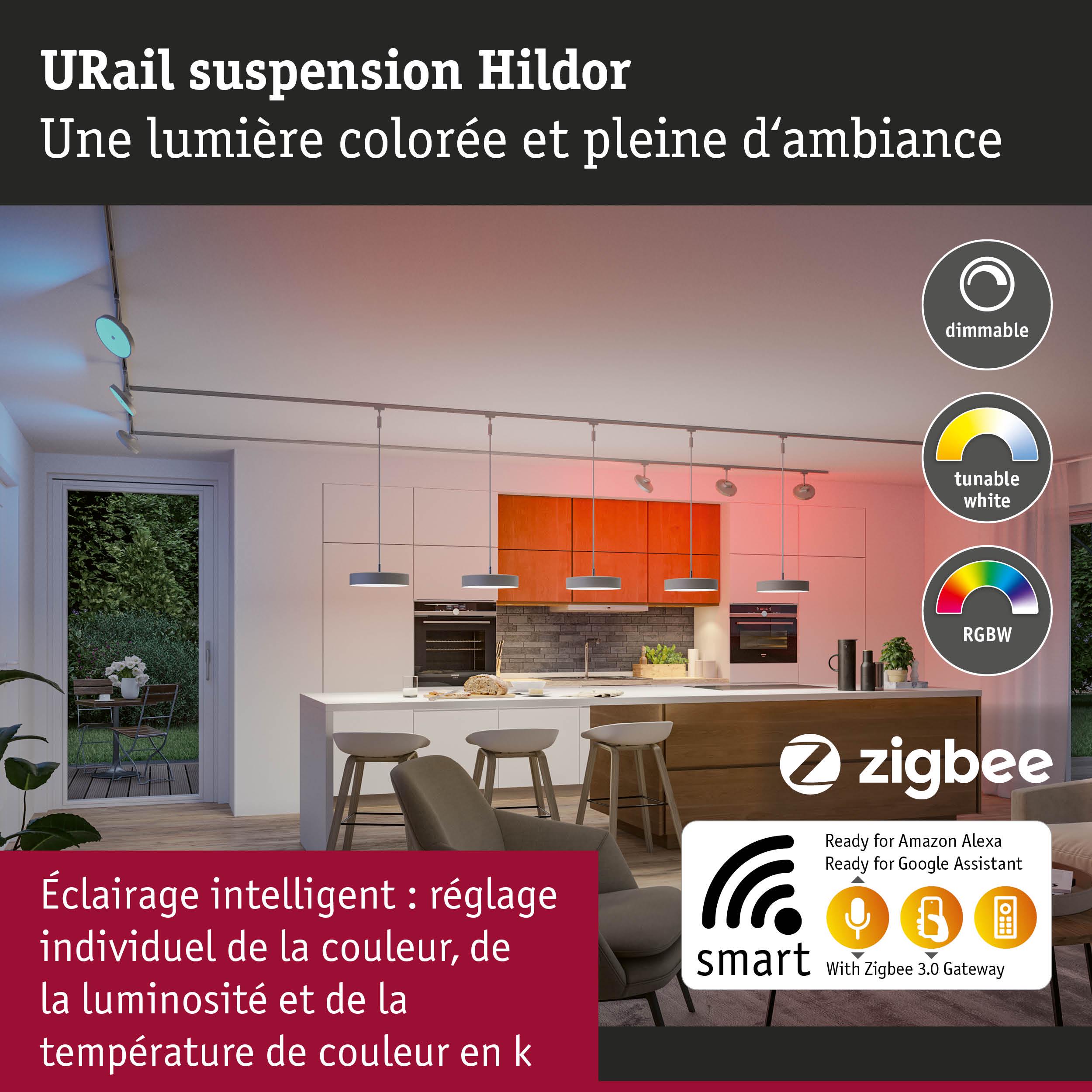 Cuisine moderne avec suspensions URail Hildor blanches dimmables et contrôle couleur RGBW