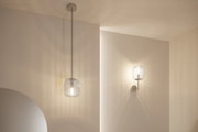 Moderne Pendel- und Wandleuchte mit transparentem Glas und Metall in Silber für stilvolle Innenbeleuchtung