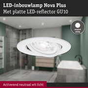 Witte LED-inbouwlamp Nova Plus met platte LED-reflector en neutraal wit licht voor moderne ruimtes