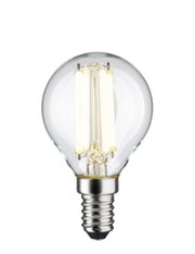 Kleine LED-Glühbirne mit transparentem Glas und silbernem Schraubsockel für energiesparende Beleuchtung