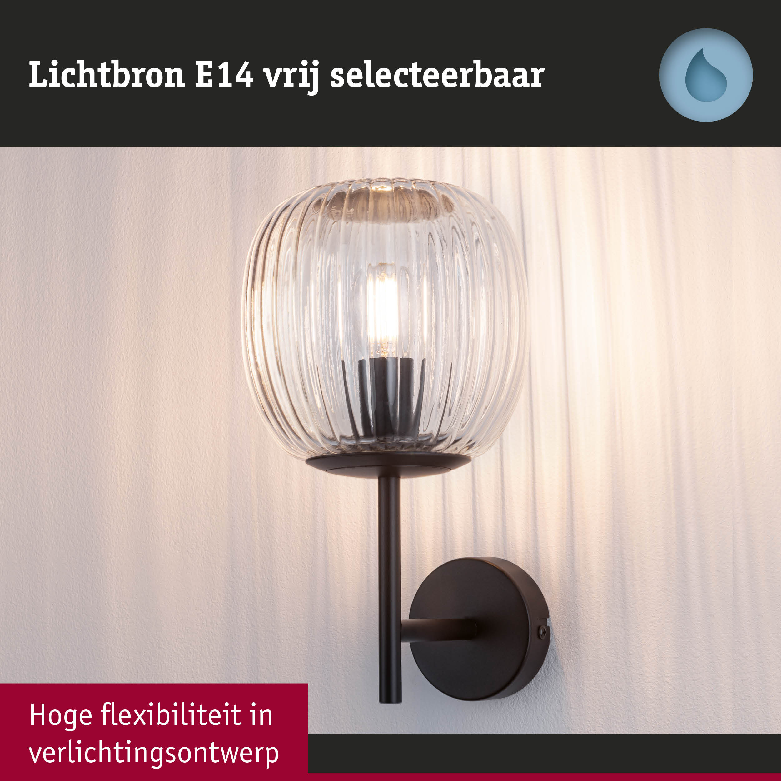 Wandlamp met helder geribbeld glas en zwarte metalen houder voor E14 lichtbron