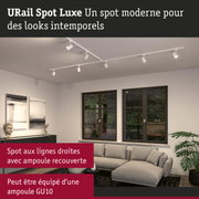 Spot blanc moderne URail Spot Luxe aux lignes droites avec ampoule LED GU10 dans un salon
