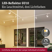 LED-Reflektor GU10 in Weiß an Schienensystem mit drei Lichtfarben und dimmbarer Funktion
