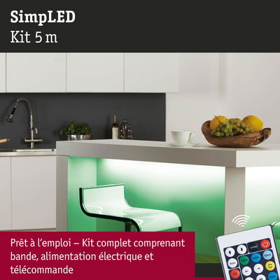 Kit bande LED 5 m avec télécommande dans cuisine moderne pour éclairage d'ambiance