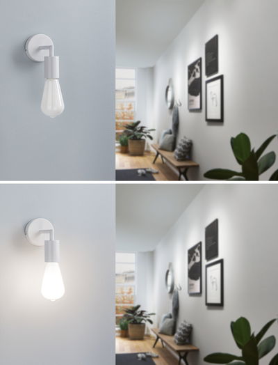 Moderne witte wandspot met LED-lamp in hal met houten bank en planten, verlichtingsconcept.