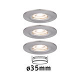 Drei runde Einbaustrahler aus gebürstetem Aluminium in Silber mit 35 mm Durchmesser für LED-Beleuchtung.