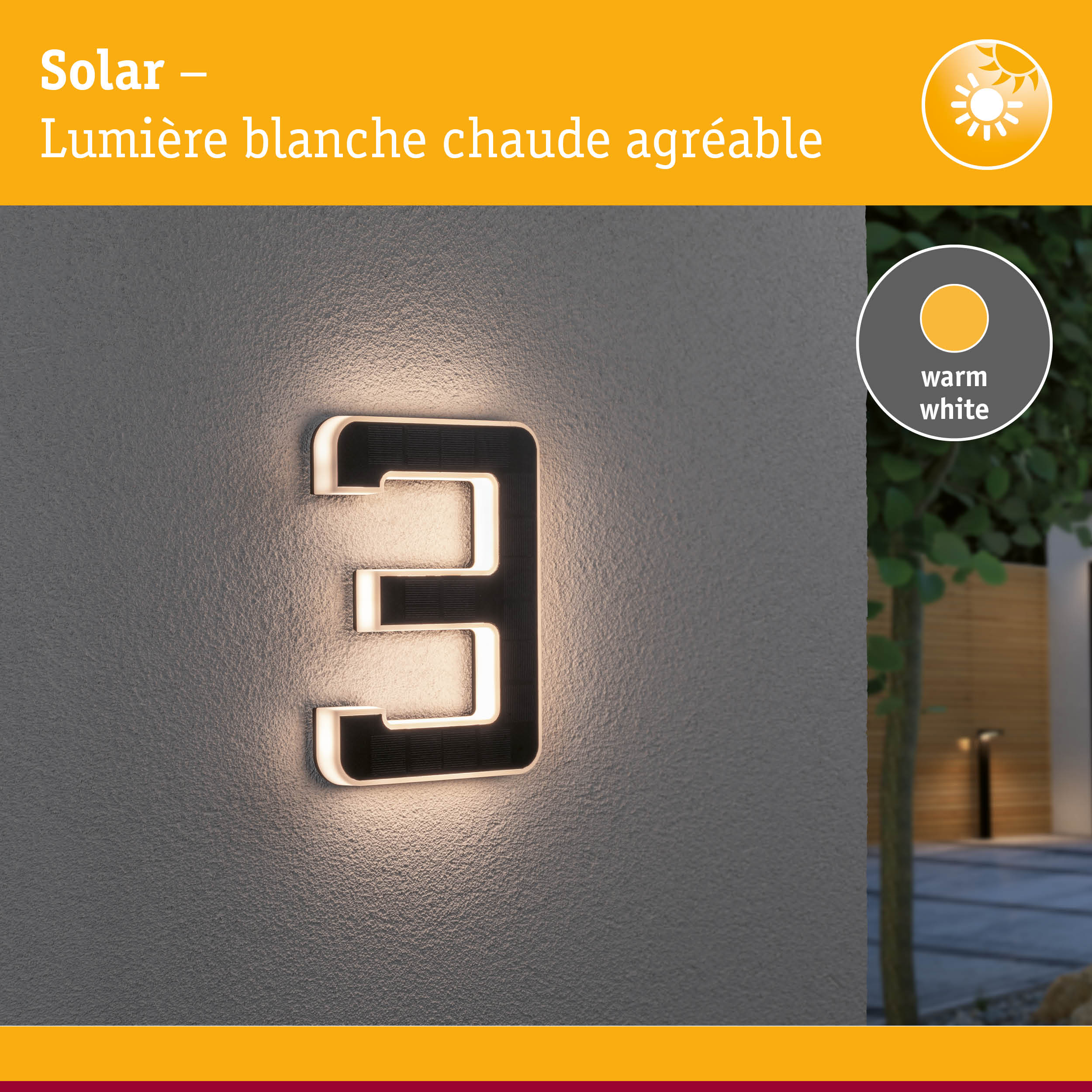 Numéro de maison solaire avec lumière LED blanc chaud fixé sur mur extérieur gris