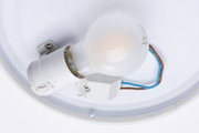 Ampoule LED blanche avec douille en plastique et fils bleu et marron pour éclairage intérieur
