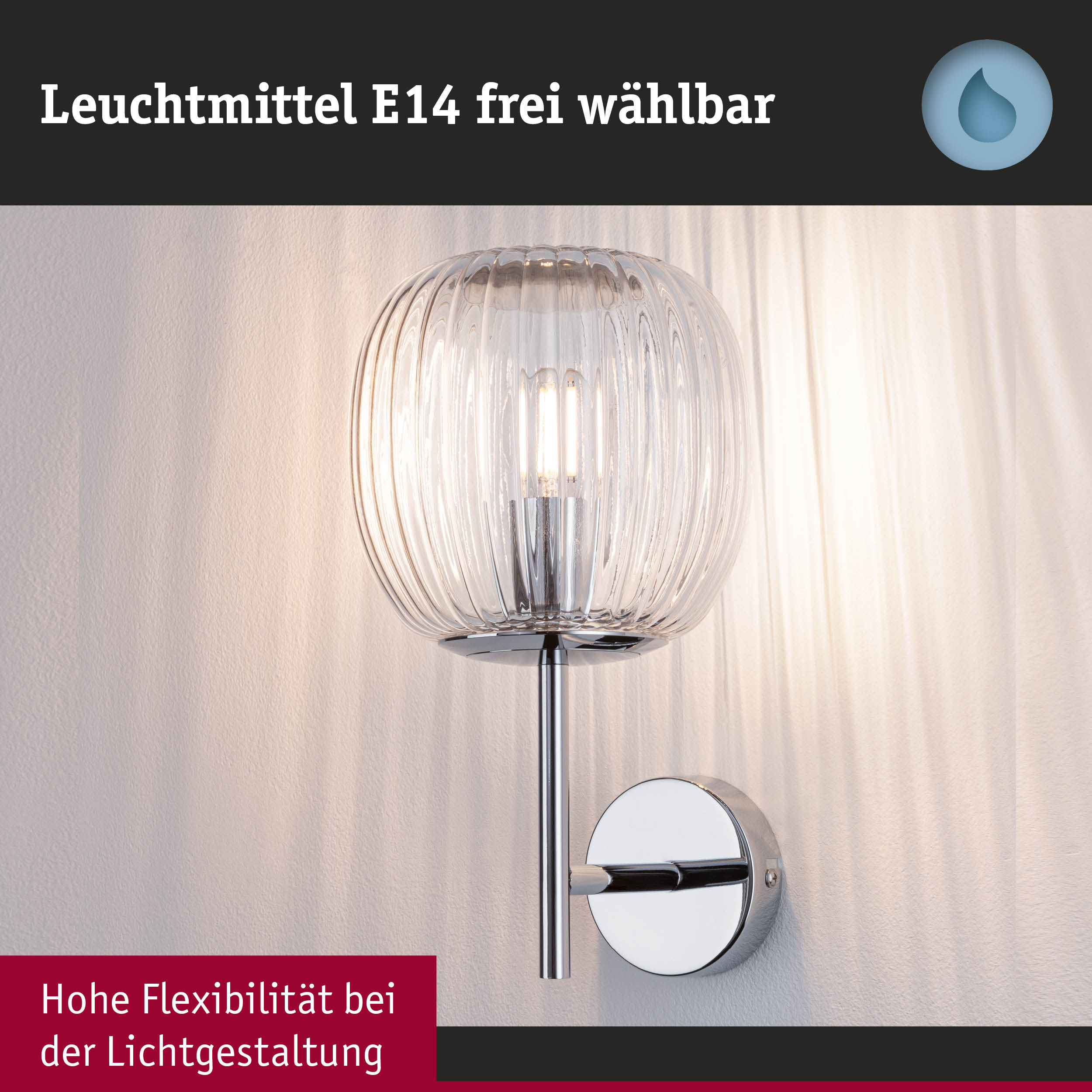 Wandlampe mit transparentem Glas und verchromtem Metall, flexibel einstellbar für moderne Lichtgestaltung