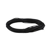 Câble noir enroulé, matériau flexible pour installations électriques et éclairage.
