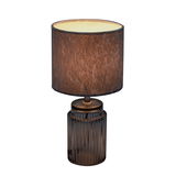 Tischlampe mit braunem Stoffschirm und geriffeltem Glasfuß in Rauchglas für Wohnraumbeleuchtung