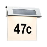 Zonne-energie huisnummerlamp van roestvrij staal met zwarte cijfers 47c en wit verlicht paneel