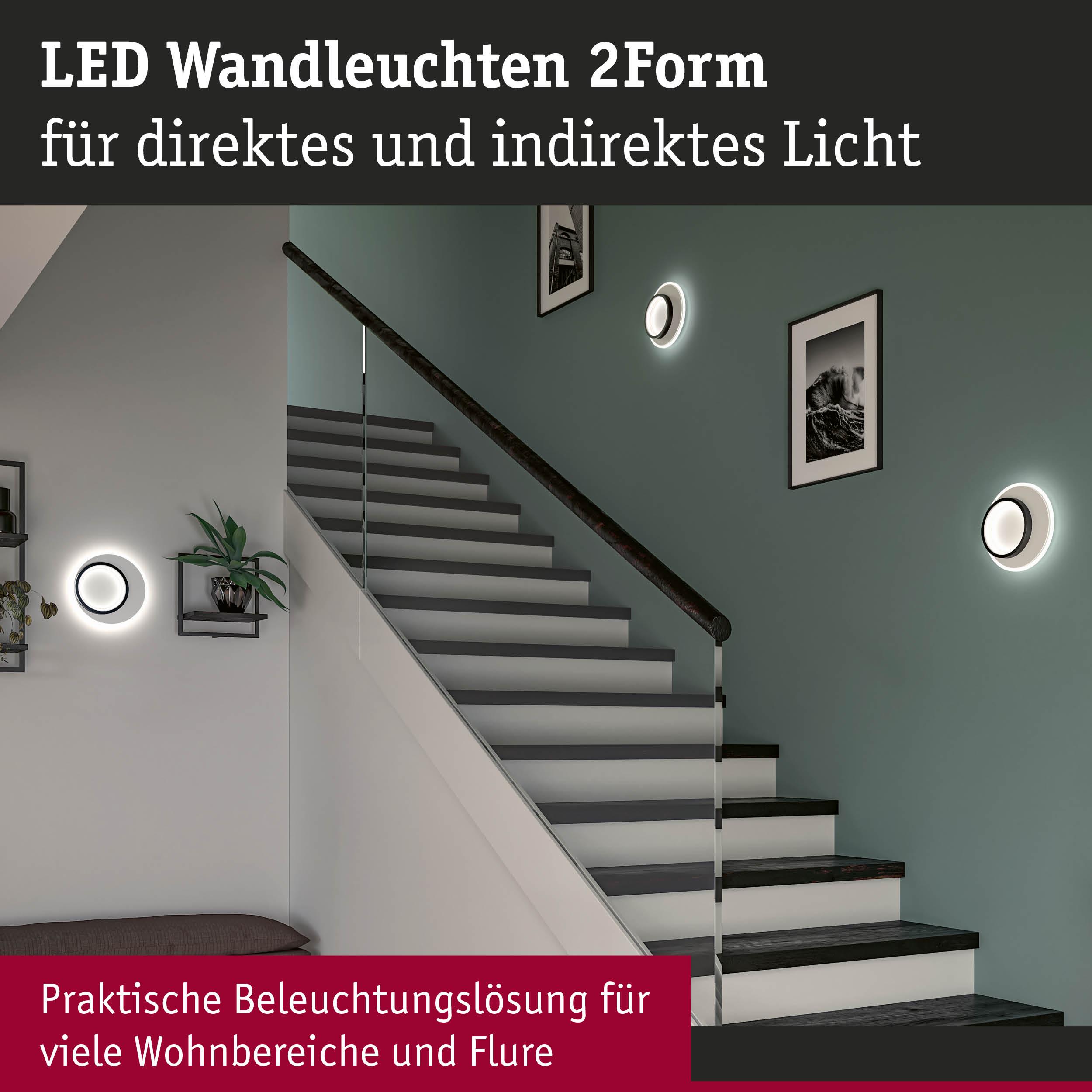 Moderne LED Wandleuchten 2Form in Weiß für direktes und indirektes Licht an Treppenhauswand