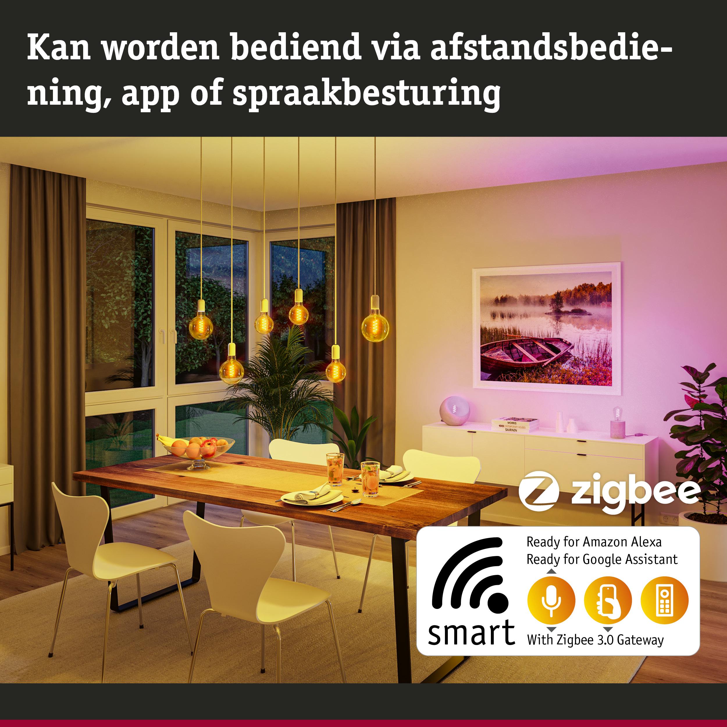 Eetkamer met slimme warmwitte LED-hanglampen bedienbaar via app, Alexa en Google Assistant