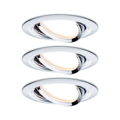 Drei runde Einbaustrahler aus Chrom mit warmweißem LED-Licht für moderne Innenbeleuchtung