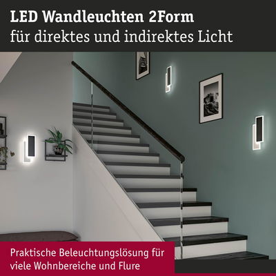 Moderne LED-Wandleuchten 2Form in Schwarz mit direktem und indirektem Licht an Treppenwand