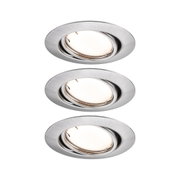 Drie ronde inbouwspots van geborsteld zilverkleurig aluminium voor moderne LED-verlichting.