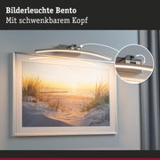 Bilderleuchte Bento aus gebürstetem Metall in Silber mit schwenkbarem Kopf für Wandbilder
