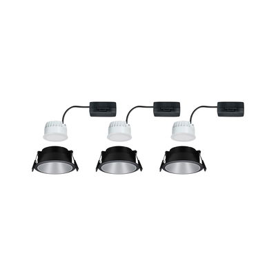 Trois spots encastrés noirs à LED avec drivers blancs et réflecteurs argentés pour éclairage intérieur moderne
