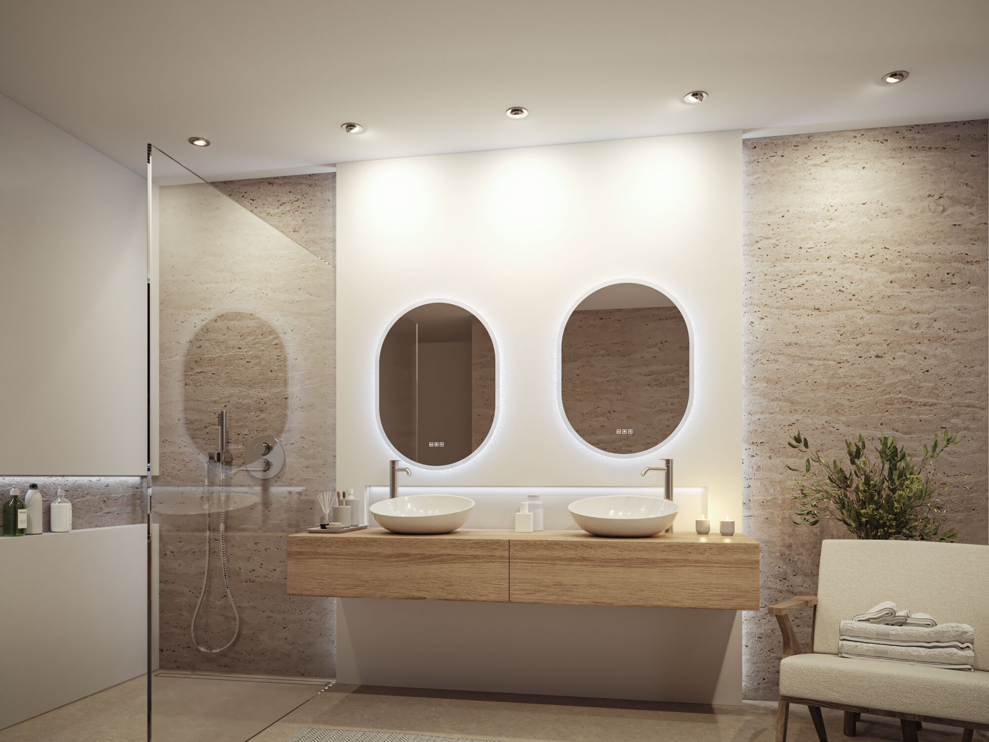 Modernes Badezimmer mit zwei ovalen LED-Spiegeln, Holzwaschtisch und beigem Natursteinwanddesign