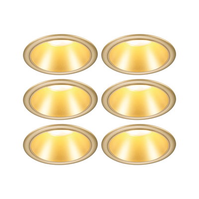 Sechs goldfarbene LED-Einbaustrahler mit warmweißem Licht für moderne Wohnraumbeleuchtung.