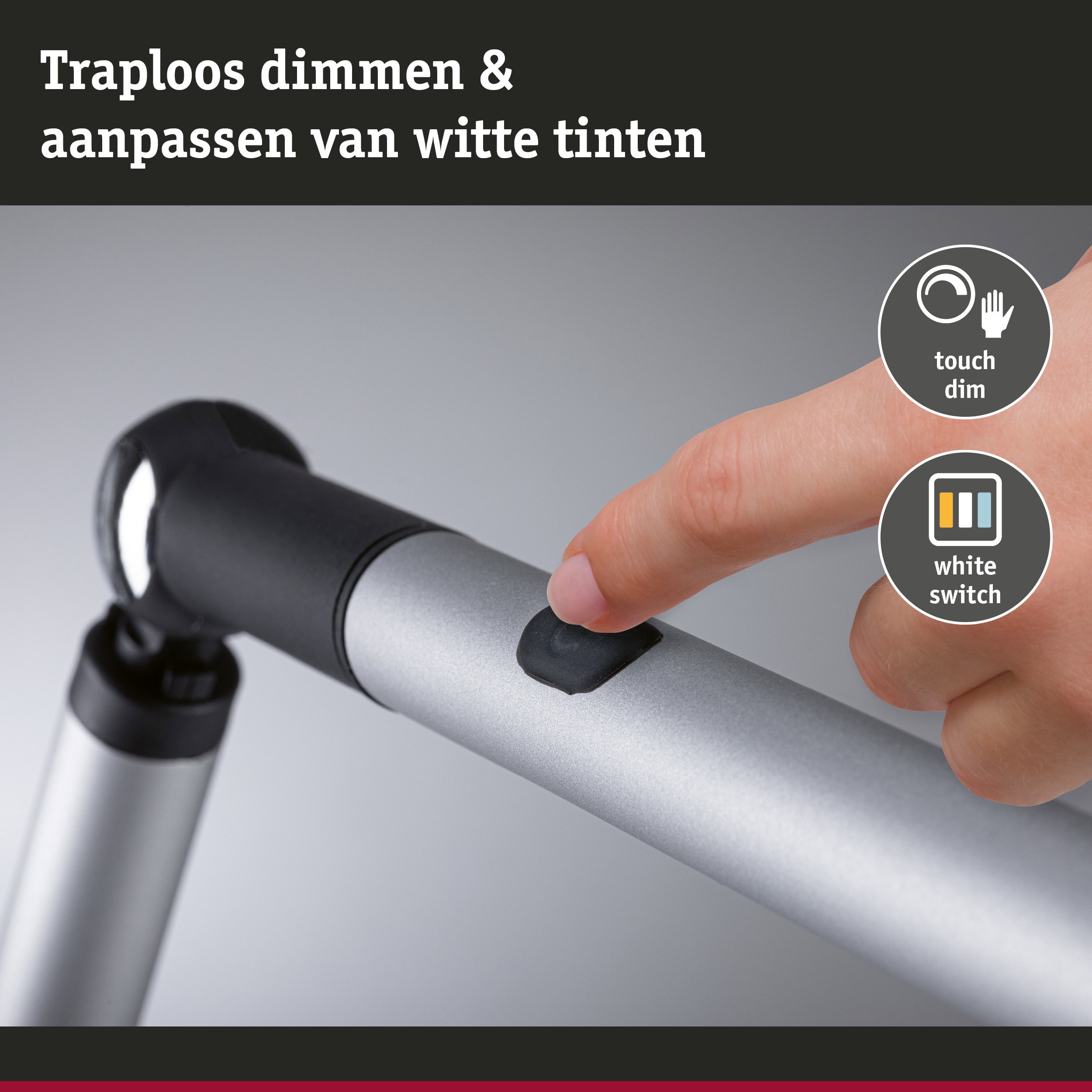 Vinger drukt zwarte dimknop op zilveren aluminium statief voor LED-verlichting